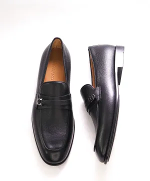 $895 SALVATORE FERRAGAMO - “DESIO" Gancini Loafer Black Leather - 9.5 E