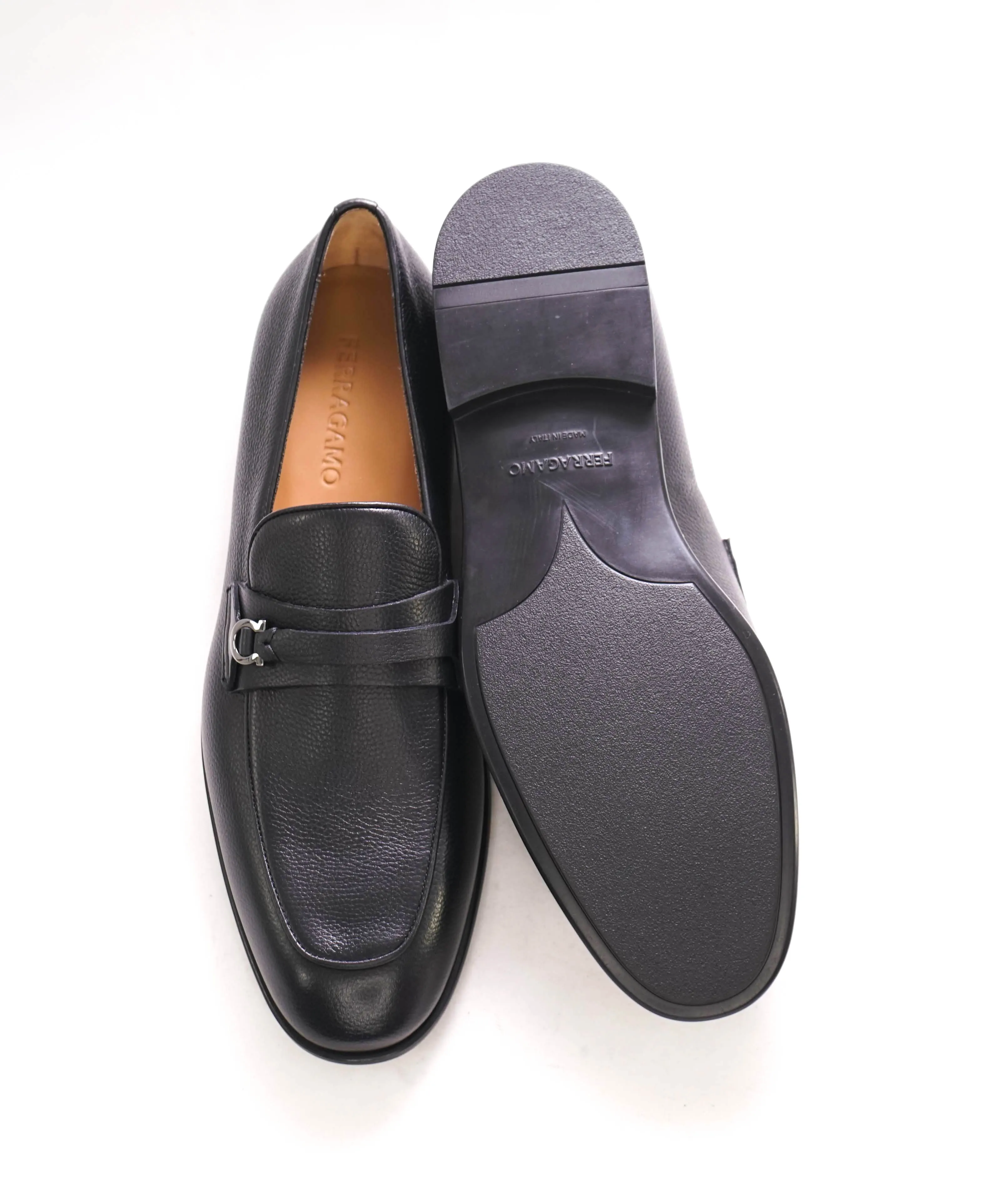 $895 SALVATORE FERRAGAMO - “DESIO" Gancini Loafer Black Leather - 9.5 E