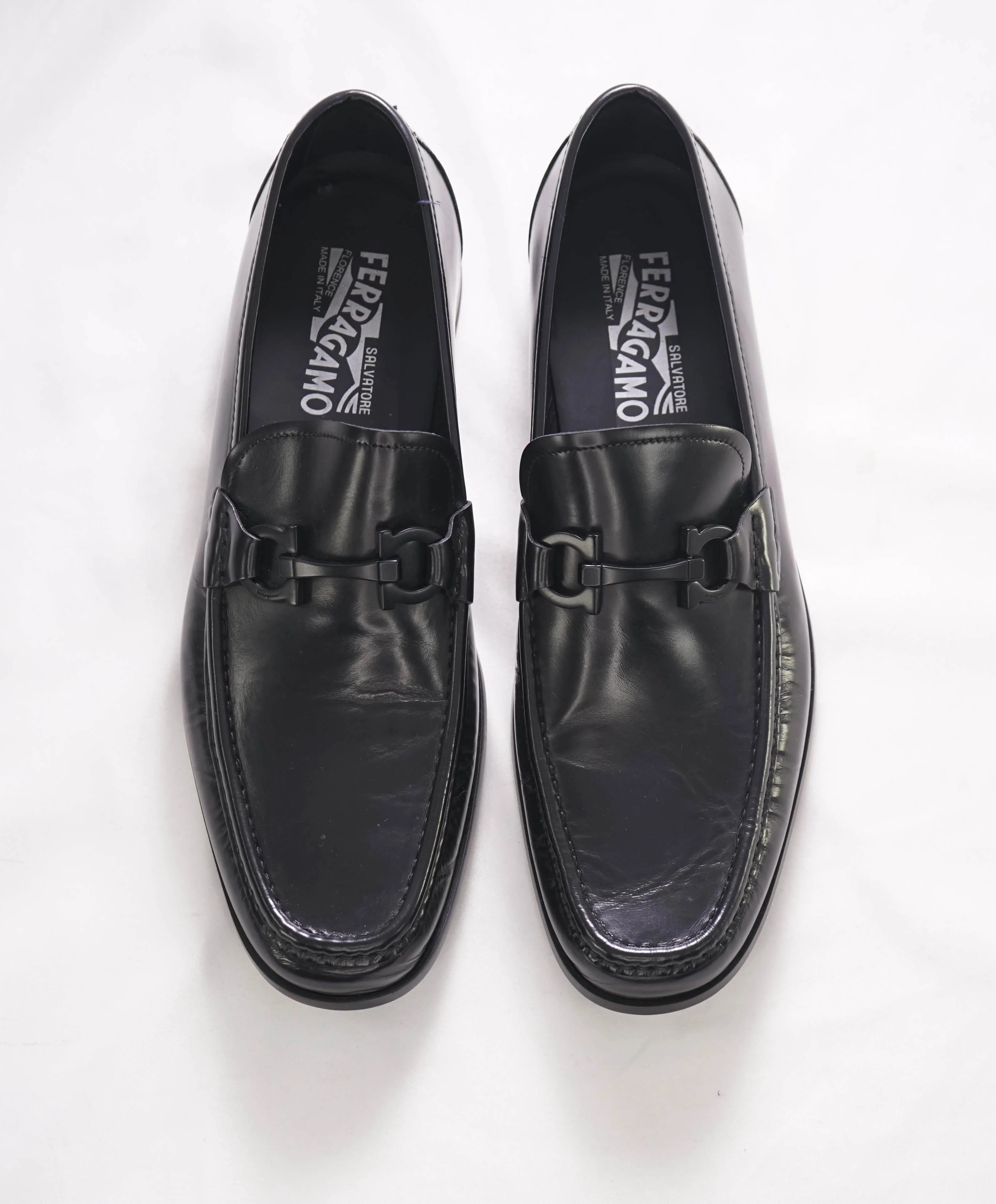 &895 SALVATORE FERRAGAMO - “GRANDIOSO" Gancini Bit Loafer Black Leather - 10 E