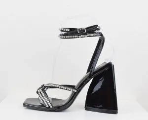 Black Unique Chuncky Heel Sandal With Stone Detail