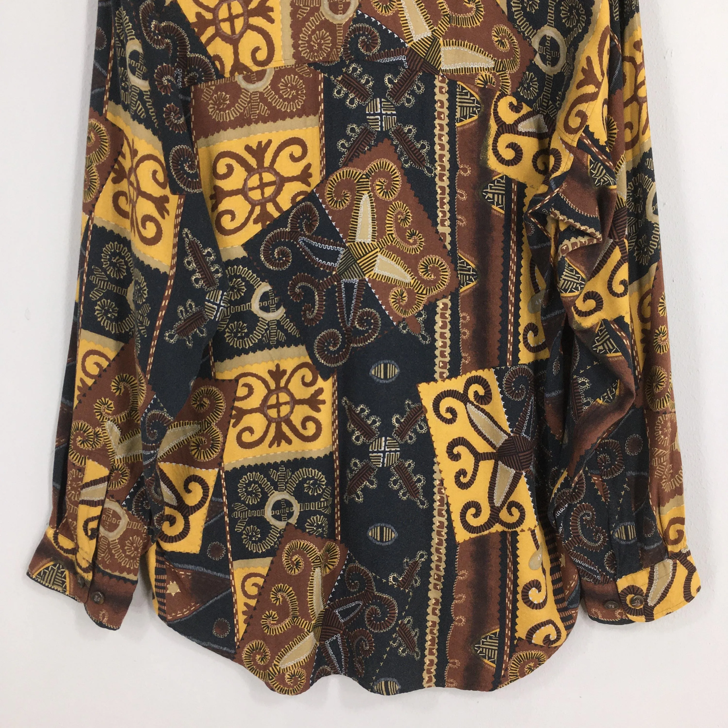 Novelty Baroque Artwork Rayon Shirt Large