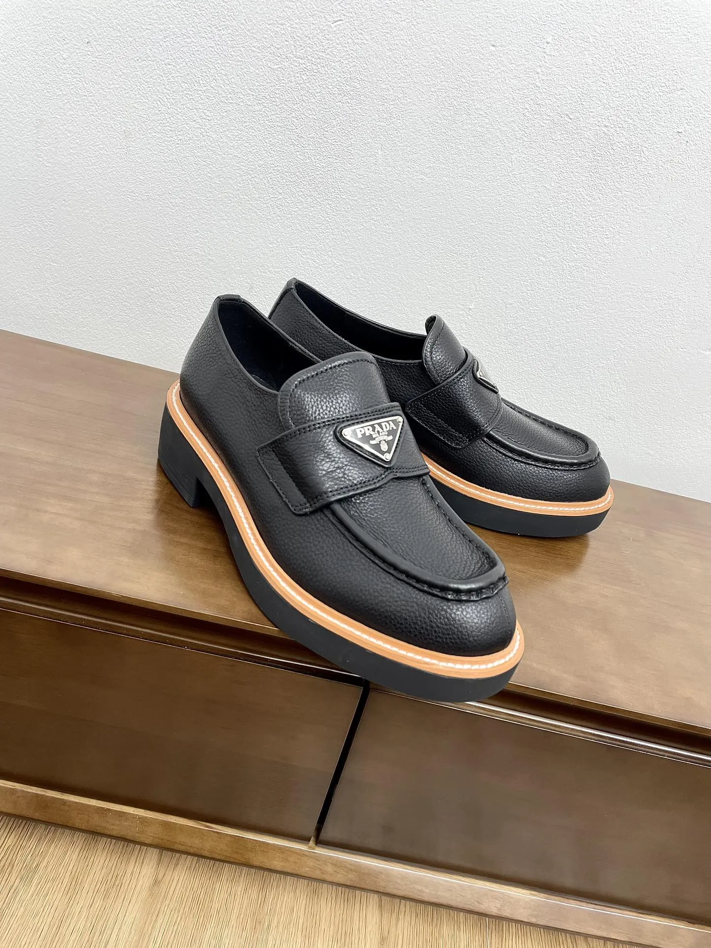 PRA CHOCOLATE LOAFERS BLACK CALFSKIN